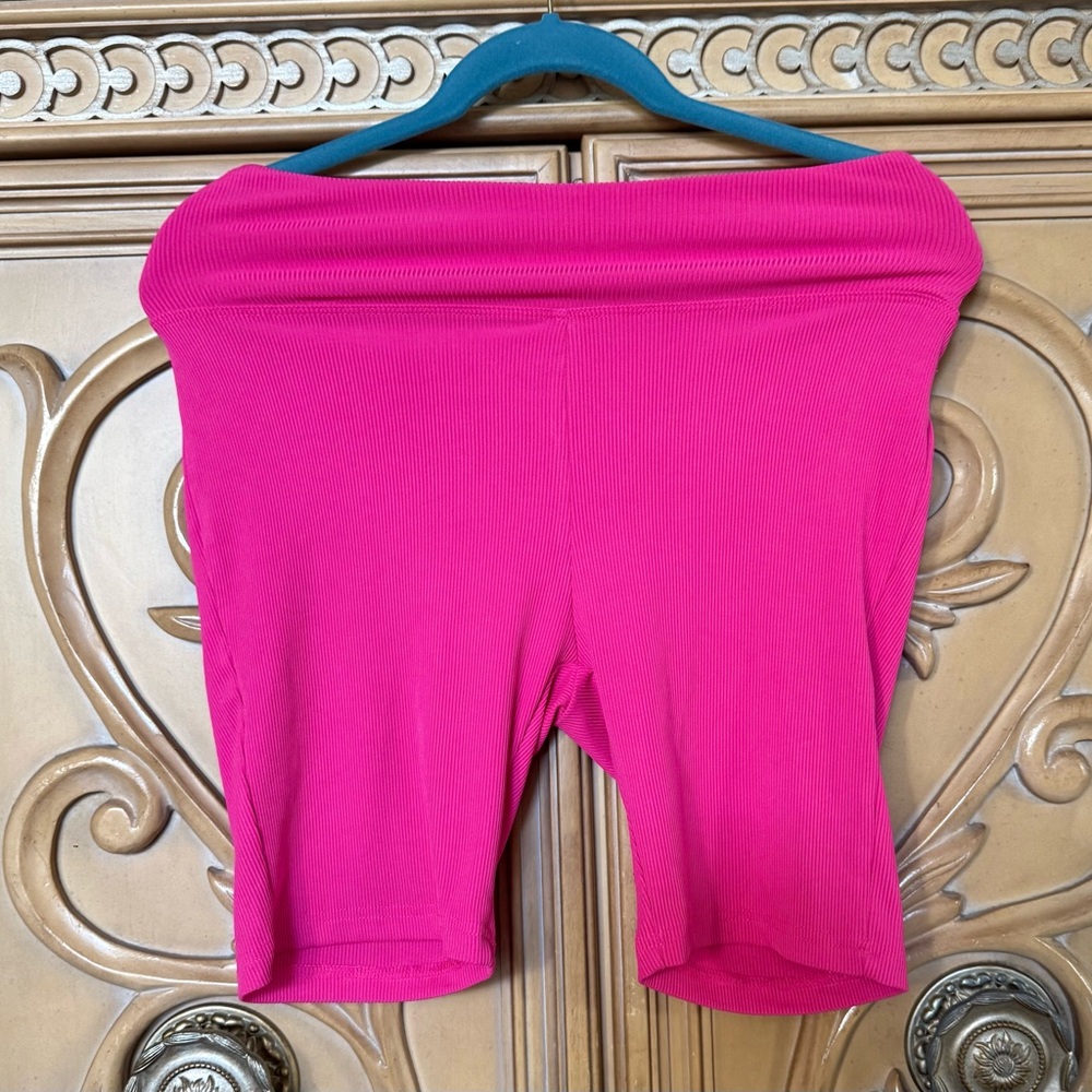 Bike Shorts in Hot Pink hi waisted ribbed texture & stretchy nwot sz S